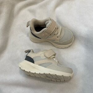 H&M toddler shoes - 4/5